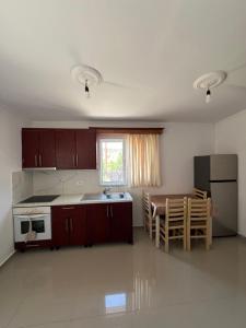 Nik Apartments