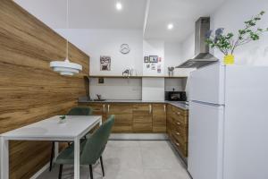 Nuevo estudio a metros de la playa, con terraza y zonas comun 3C