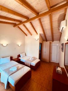 Acrogiali Rooms