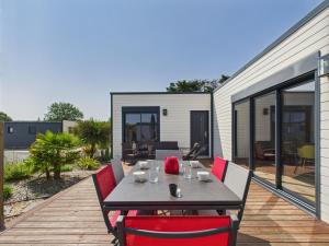 Chalets Chalet climatise pour 6- Piscine commune chauffee : photos des chambres