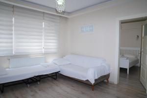 White Rose Apartments