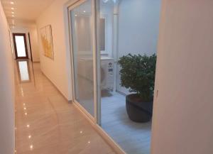 Luxurious 3 Bedroom Maisonette with Private Pool