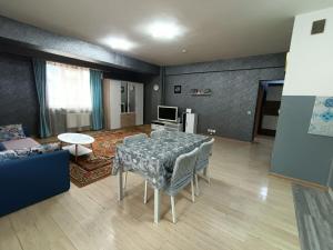 OUNT-Central location, spacious, cozy and secure