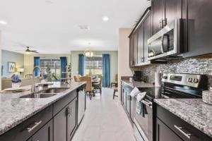 Last Minute Disney Getaway! Private Pool, Hot Tub & Games Room. Book Now! #97635