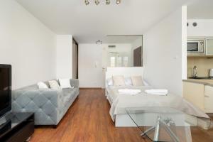 Fredry Kolobrzeg by Solarento