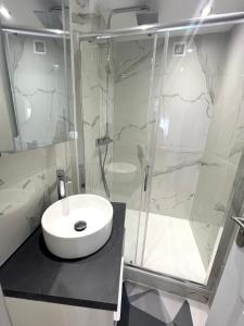 Appartements PARIS a 15 minutes- Grand Appartement 5 Pieces : photos des chambres