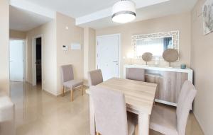 Awesome Apartment In Cabanes