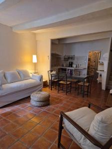 Lélégante Maison de Village Terrasse Tropézienne