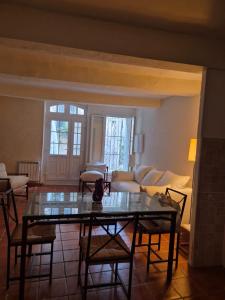 Lélégante Maison de Village Terrasse Tropézienne