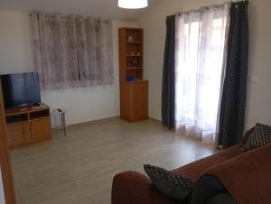 Nikas Sea View Oasis