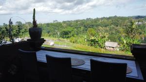 GJ Guest House Sidemen