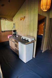 Camping 2000 - Safaritent Medium