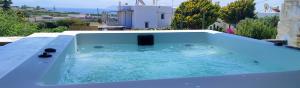 Island Magic - Seaview Villa with Jacuzzi Pool