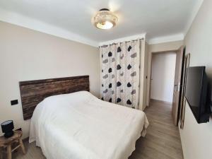 2 chambres, climatisation, à deux pas de la mer