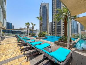 Stylish 2BR - Near Burj Khalifa & City Views