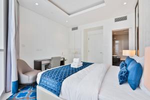 Stylish 2BR - Near Burj Khalifa & City Views