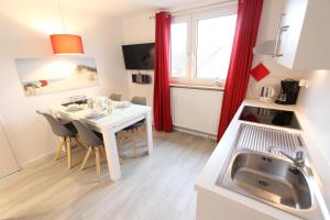 Möwenweg 2b - Nr 6 Lachmöwe