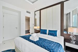 Stylish 2BR - Near Burj Khalifa & City Views