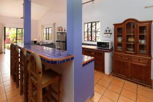 Casa Tortuga 3BR 2BA private pool roof terrace with view New Listing