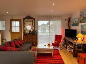 Villa 6 pers piscine vue port parking