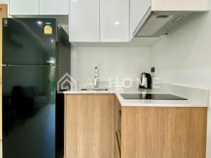 The Breeze Beachside