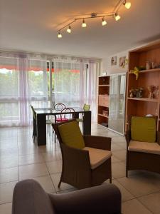 Grand appartement familial a 2 pas du port de St Cyprien