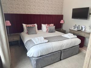 The Ancient Gatehouse & Rugantino Restaurant