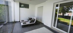 2 Bedroom Apartment, La Mairena, Near Marbella