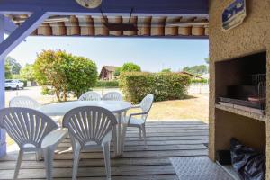 Maisons de vacances MAISON CRI-CRI a Ares : photos des chambres