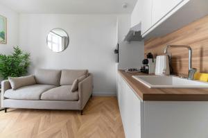 Chez Virginie Triangle dOr