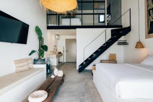 Tinosera Luxury Suites