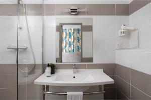 Hotels Hotel Suzane : Petite Chambre Simple