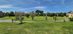 Maisons de vacances Maison confortable a Saint-Pierre-du-Mont avec jardin : photos des chambres