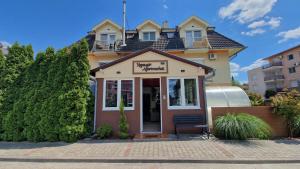 Napsugár Apartmanház