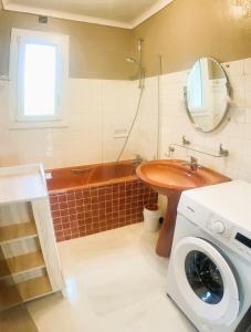 Villas Maison independante 52 m2, clim, wifi et jardin : photos des chambres