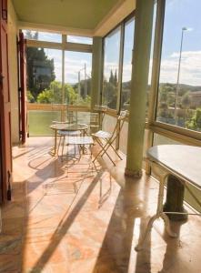 Villas Maison independante 52 m2, clim, wifi et jardin : photos des chambres