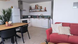 Vue mer et port 6eme etage Magnifique !