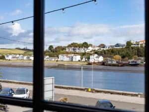 5 Bed in Westward Ho 78690