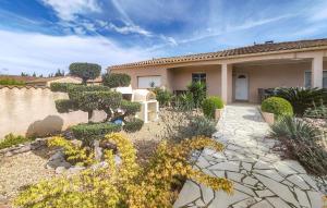Maisons de vacances Nice Home In Cessenon Sur Orb - Flh677 : photos des chambres
