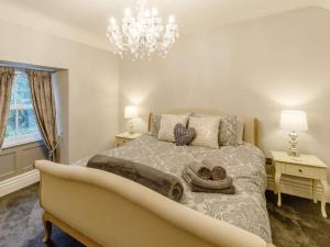 4 Bed in Cromford 82198