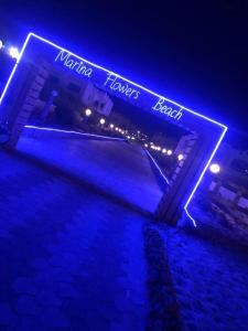 Marina Flowers - Chalet with Garden - 3 Beds - 2 Baths