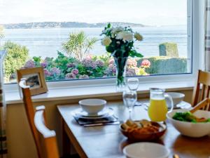 3 Bed in Brixham BX007