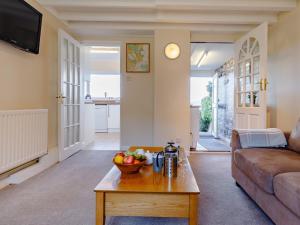 3 Bed in Brixham BX007