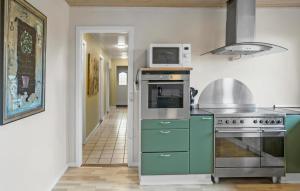 Nice Home In Bandholm With Wifi - K10070