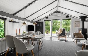 Two Bedroom Beautiful Home In Hemmet