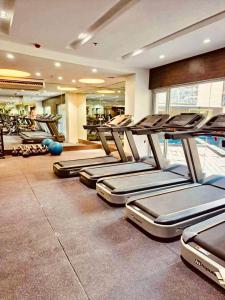 1Bedroom2603A Sunshine100Tower3 70Inches TV Pool Karaoke