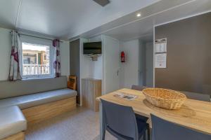 Campings Camping L-imprevu : photos des chambres