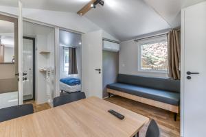 Campings Camping L-imprevu : photos des chambres