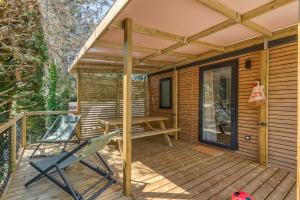 Campings Camping L-imprevu : photos des chambres