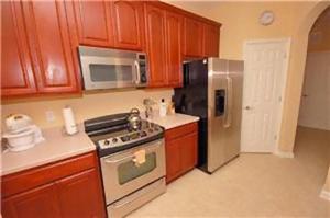 2 Bedroom private lakeview by Conference Center and Epic Universe walking distance